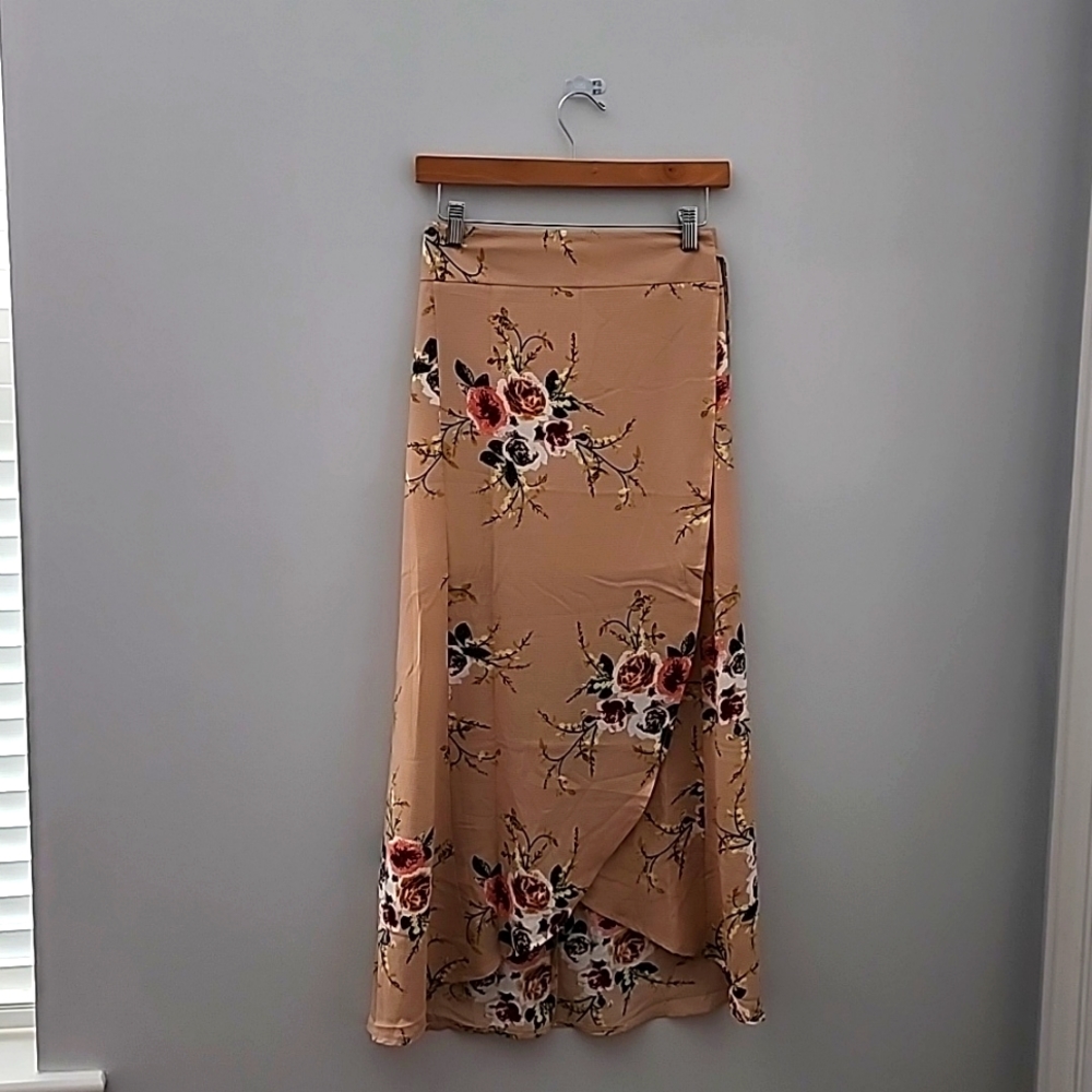 Tie Up Maxi Skirt